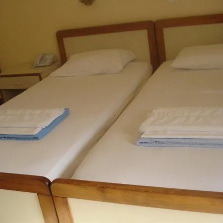 Ionis Hotel Áyios Nikítas