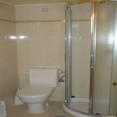 Ionis 2* Agios Nikitas